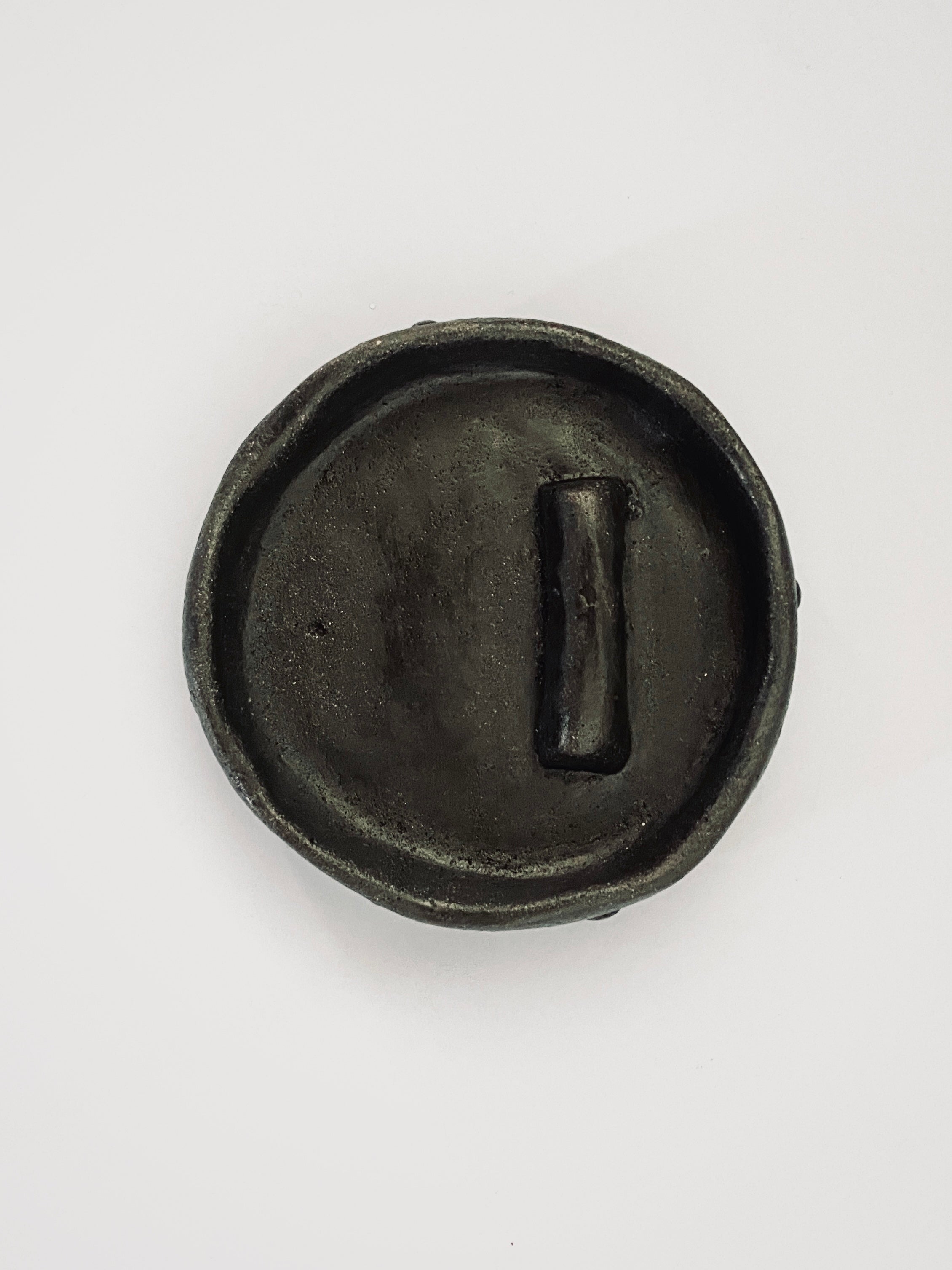 Anwụ̀rụ̀ Incense holder