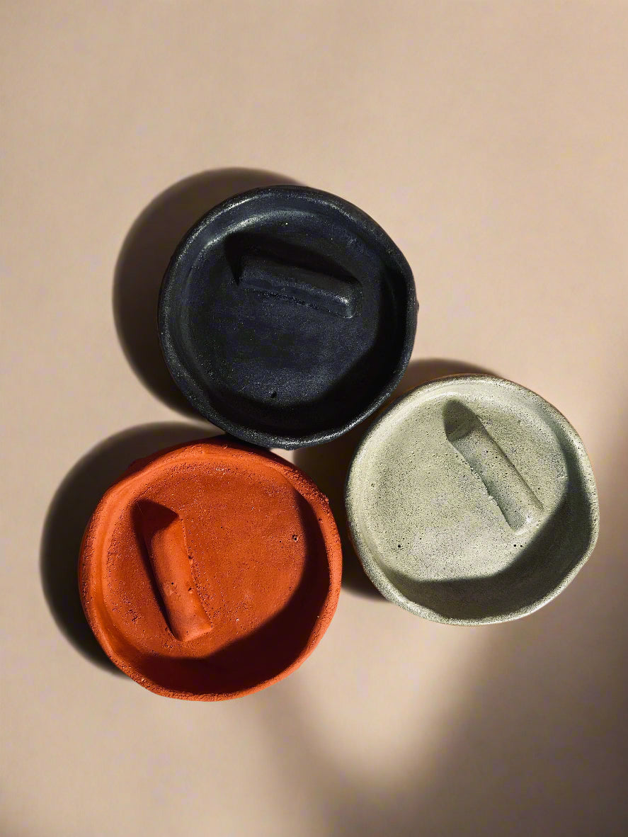 Anwụ̀rụ̀ Incense holder