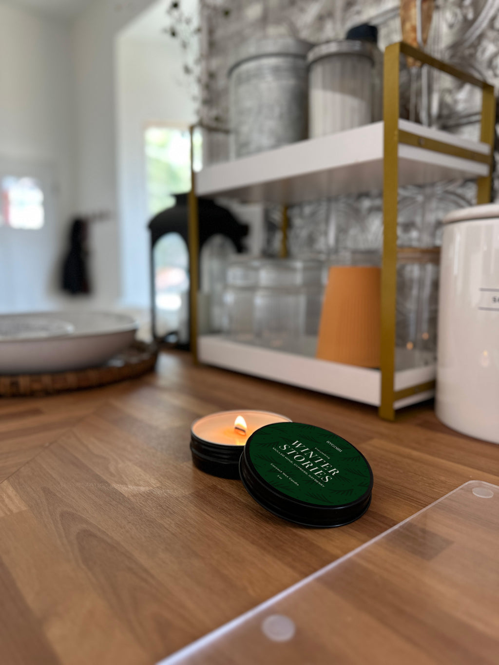 Winter Stories - 3oz Travel Tin